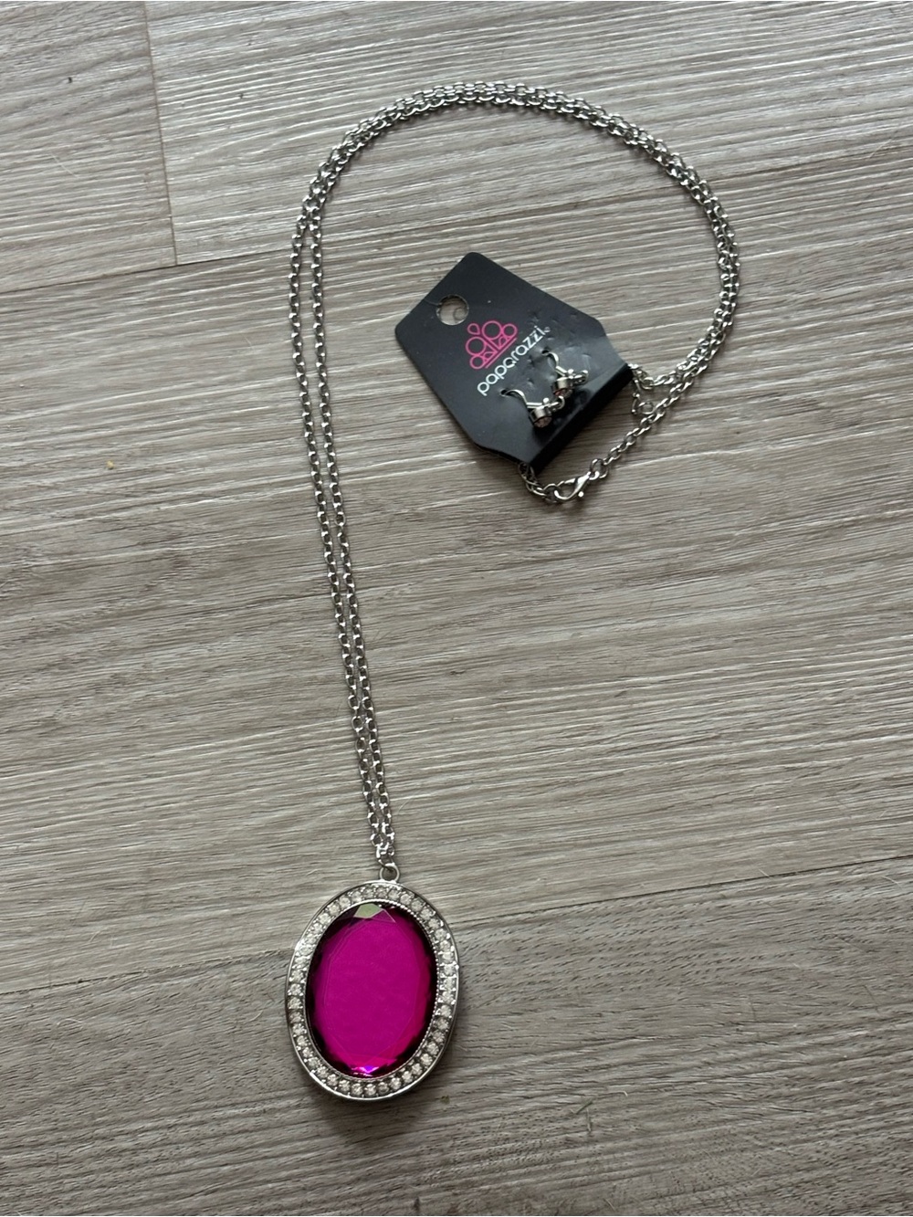 Paparazzi Silver-Tone Necklace with Bright Fuchsia Oval Pendant